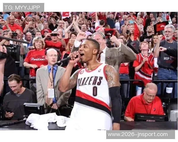 全员集结开拓者发布球队签名明信片利拉德与杨瀚森亲笔签名亮相 全员集结开拓者发布球队签名明信片利拉德与杨瀚森亲笔签名亮相