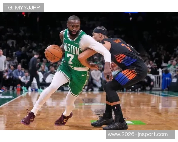 杰伦布朗直言强队比赛遭偏哨判罚不公引发热议 杰伦布朗直言强队比赛遭偏哨判罚不公引发热议