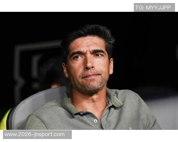 基多主帅坦言帕尔梅拉斯球场如同学校操场球队在对抗中遭遇全面压制 基多主帅坦言帕尔梅拉斯球场如同学校操场球队在对抗中遭遇全面压制