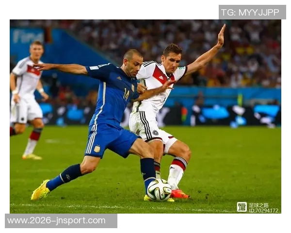 巴代谈成长经历与球队防守策略强调登贝莱的重要性